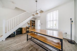 Lounge angle 5- click for photo gallery